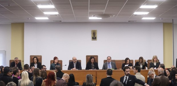 Διεκόπη και πάλι η δίκη για τα Τέμπη